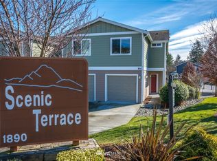 1890 SW Scenic Heights Rd #B4, Oak Harbor, WA 98277