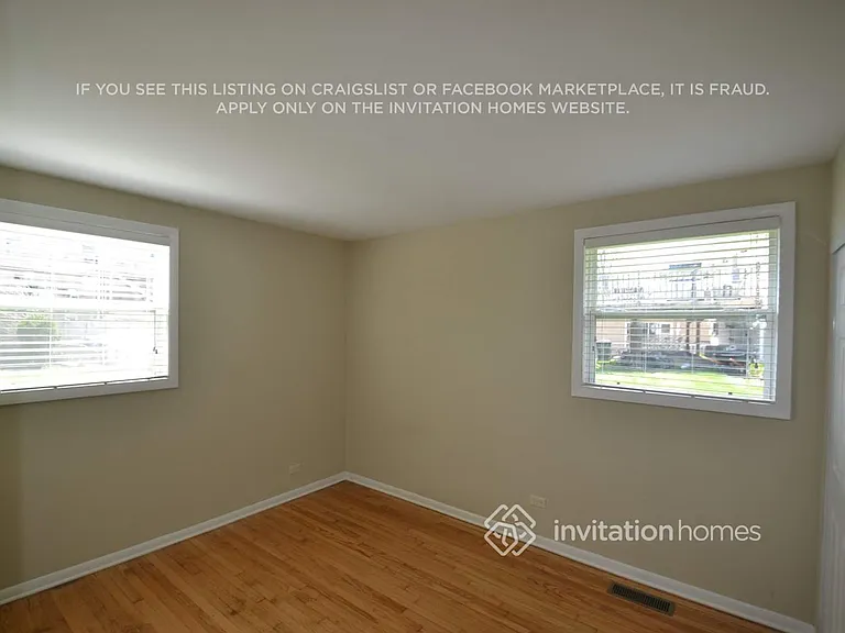 2401 Birch Ln — Photo 6