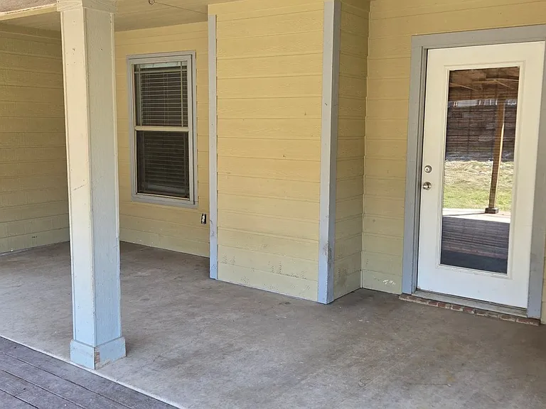 1711 Indian Camp Trl — Photo 27