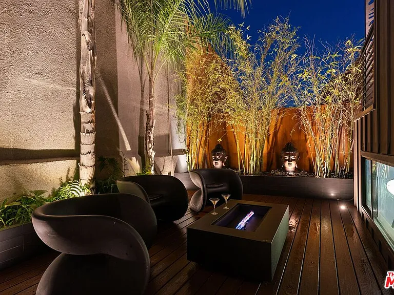 3601 Dixie Canyon Pl — Photo 26