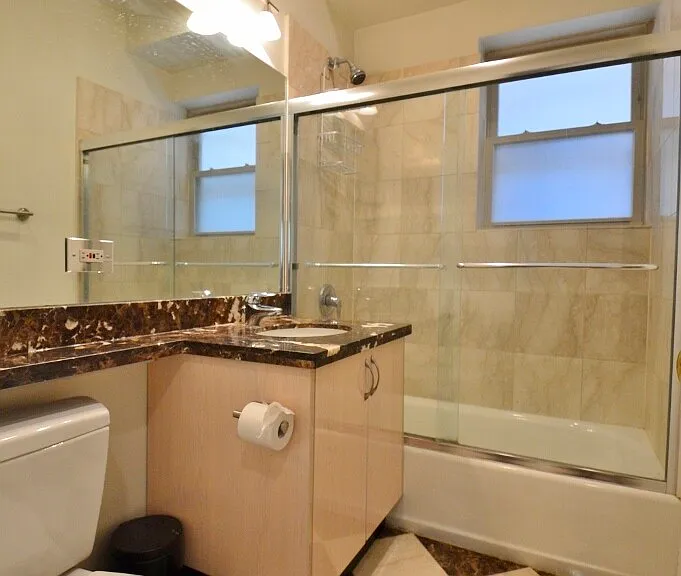 3139 W Palmer 1st Fl #1ST FL — Photo 11