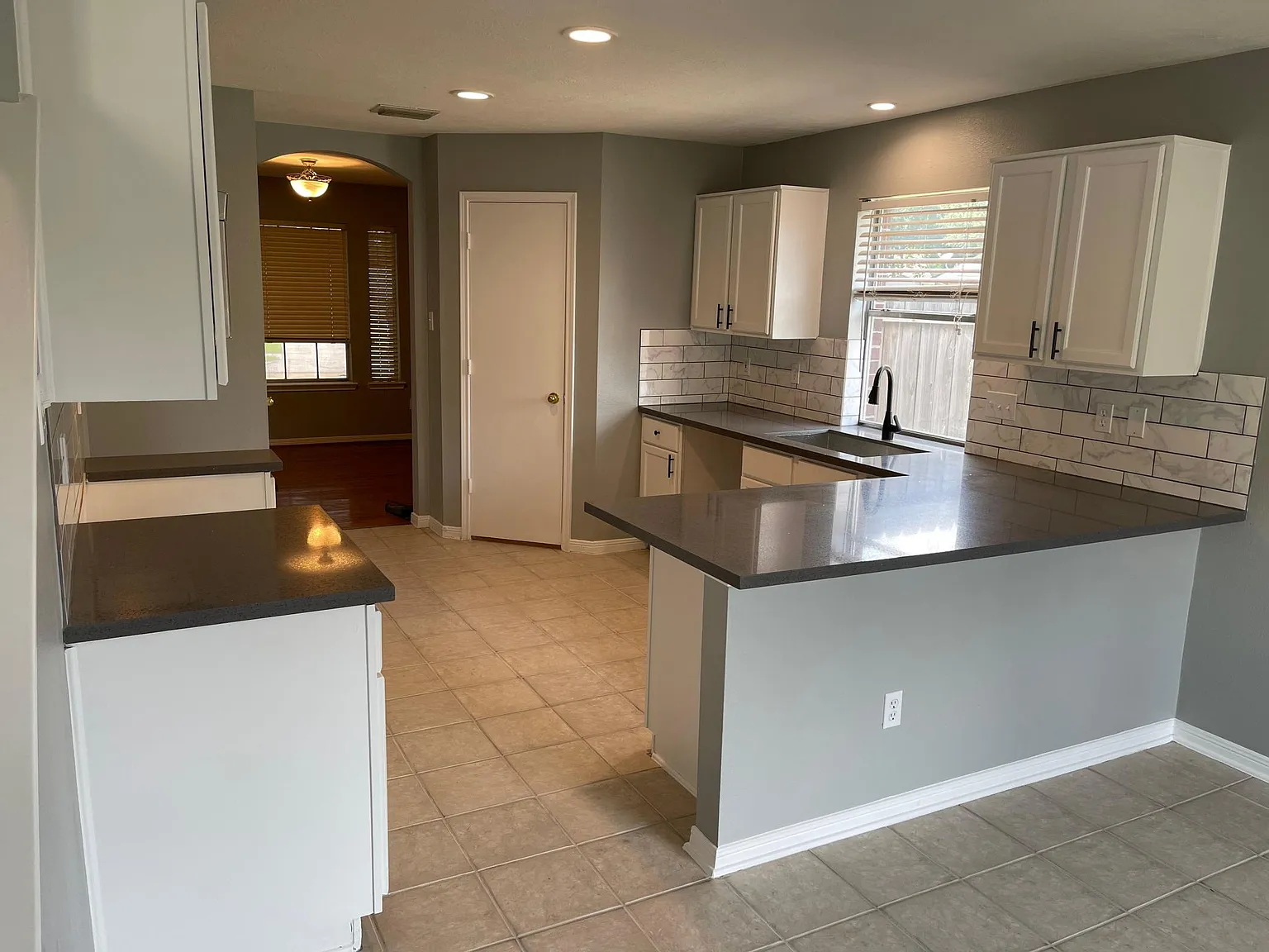 3626 Apple Hollow Ln — Photo 4