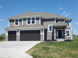 11706 E 229th St, Peculiar, MO 64078