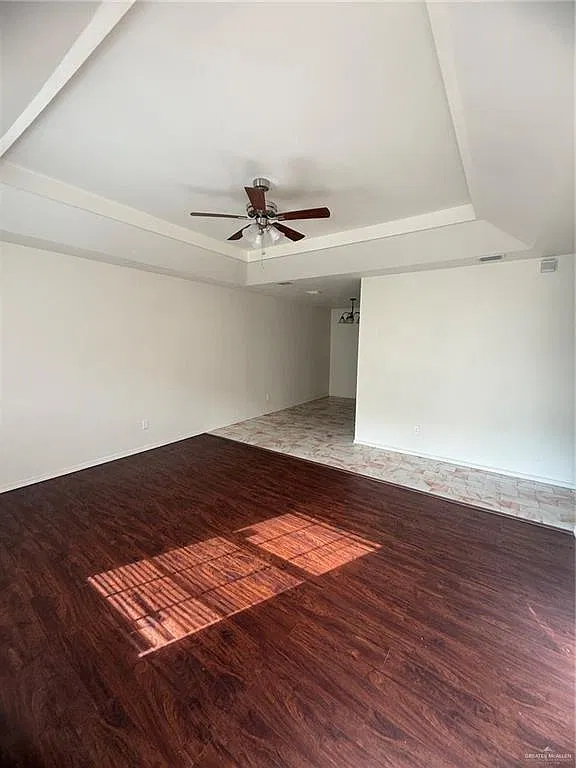 2 bed, 2.0 bath, 1120 sqft, $850 — Photo 2