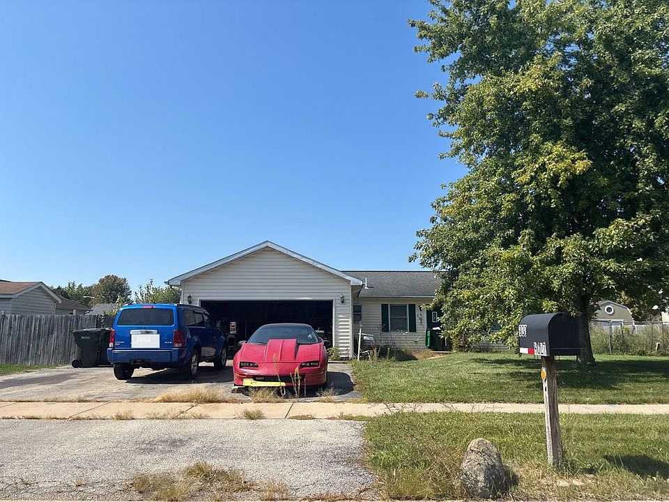 1st image of 920 N Mabel Ct