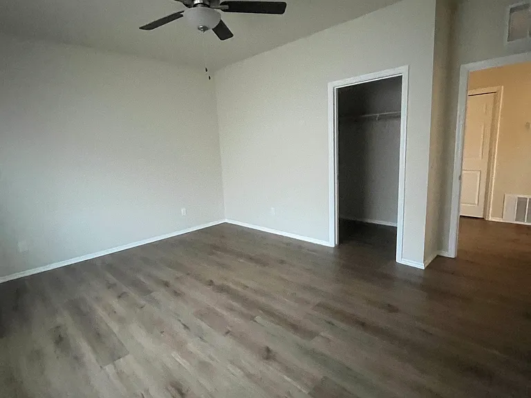 357 S Cliffs Pkwy #C — Photo 3