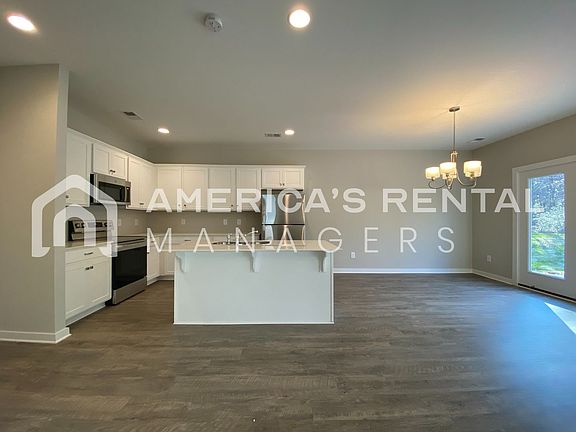 2nd image of 7940 Saint James Dr