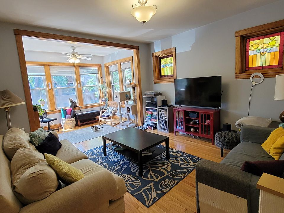1st image of 821 N Oakley Blvd APT 2