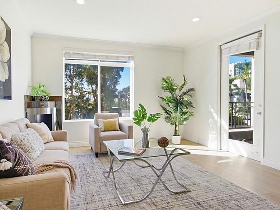 3rd image of 4212 Regents Park Row #206