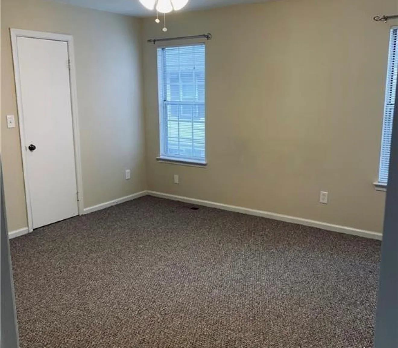 2 bed, 1254 sqft, $2,100 — Photo 2