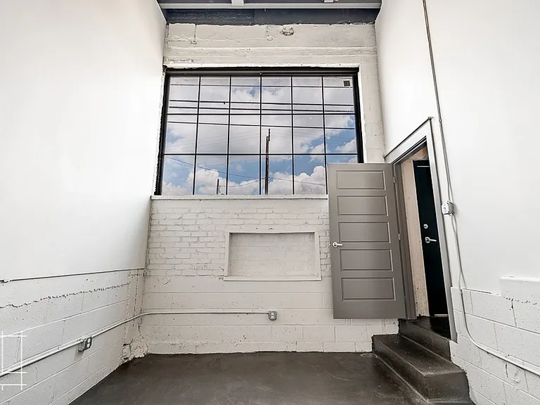 Wonder Bread Lofts — Photo 45