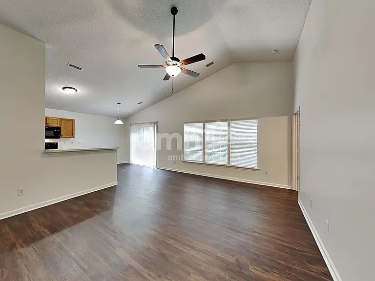 8526 Appledale Dr — Photo 8