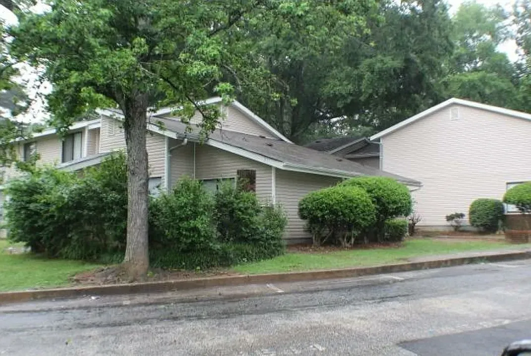8576 Creekwood Way — Photo 1