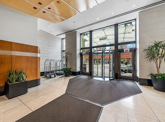 4th image of 512 N McClurg Ct APT 4910