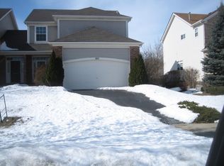 305 Edgewood Dr, Minooka, IL