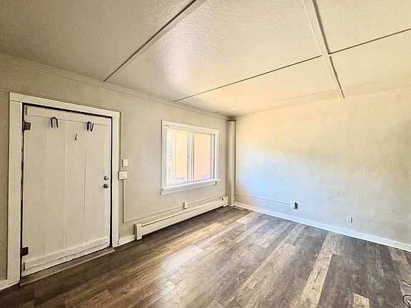 2nd image of 406 E Sheridan Ave #B