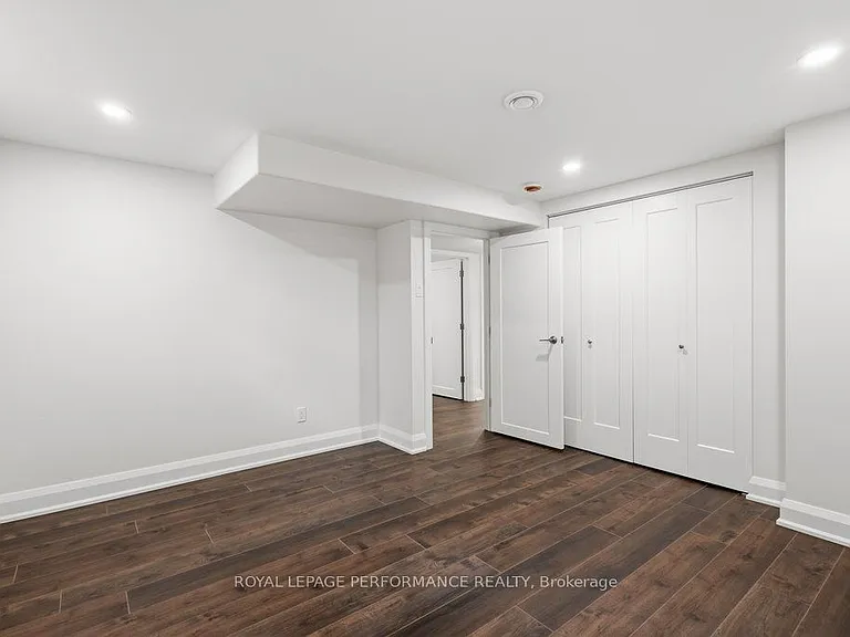 180 Roger Rd — Photo 42