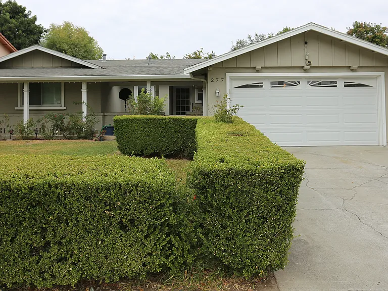 277 Los Palmos Way — Photo 1