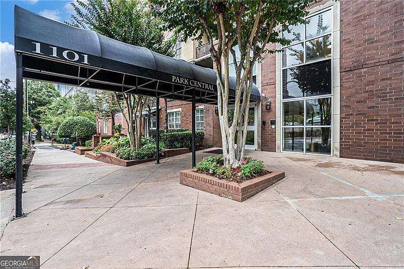 1st image of 1101 Juniper St NE APT 1220