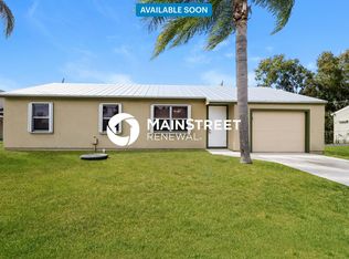 2252 SE Berkshire Blvd, Port Saint Lucie, FL 34952