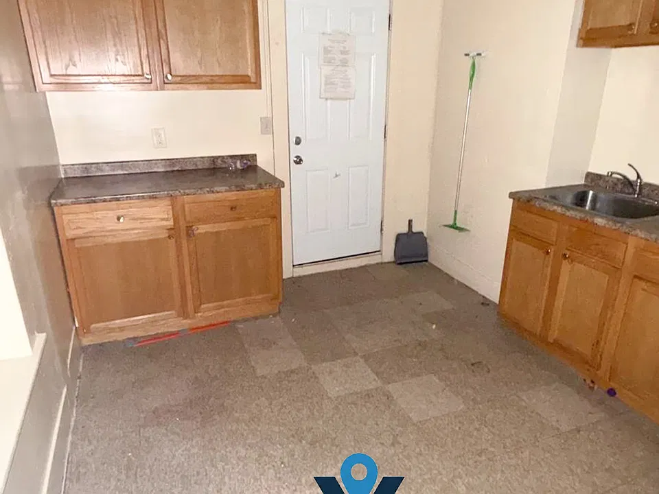 529 Union St #3-L