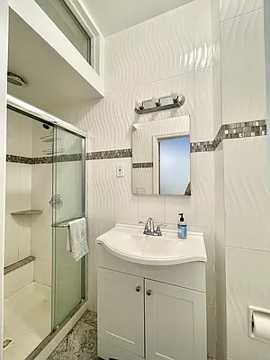 Rented by Highline Residential | media 15