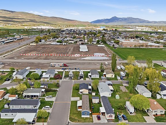 5th image of 900 W Main St #77A