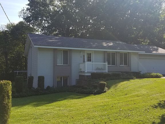 4th image of 787 Maywood Ave