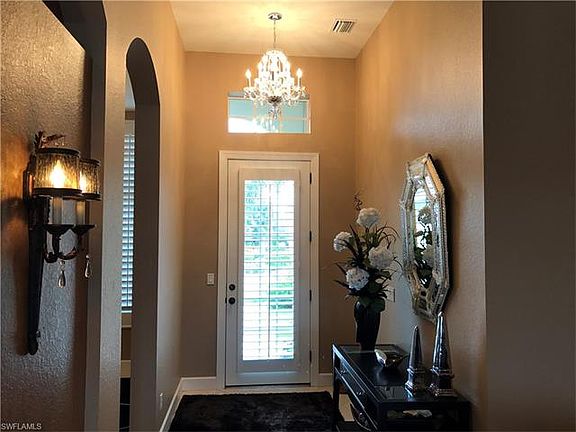 3rd image of 8833 New Castle Dr