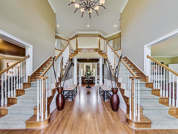 3rd image of 23 Briar Creek Dr