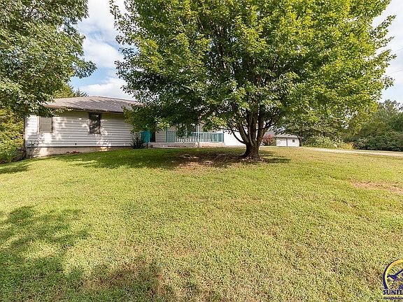 4th image of 5700 NE Indian Creek Rd
