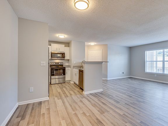 5th image of 2050 Edgeview Way #2020-506