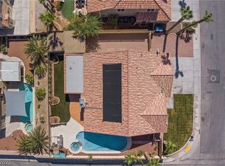 1014 Thornfield Ln, Las Vegas, NV 89123