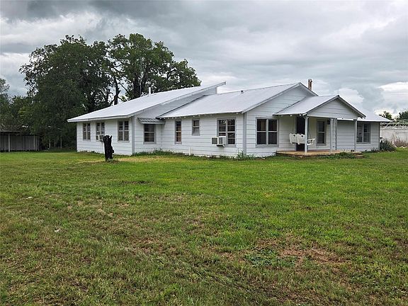 3rd image of 3165 County Road 302