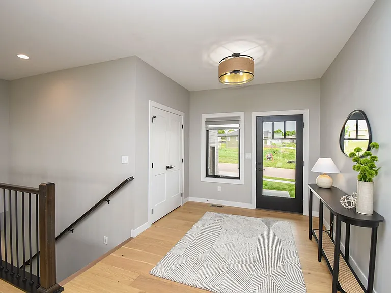 1520 N Marlowe Ave — Photo 4