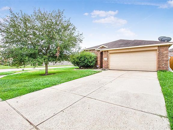 3rd image of 301 Turquoise Trade Dr