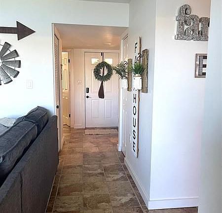 3rd image of 10102 Glenmoor Dr