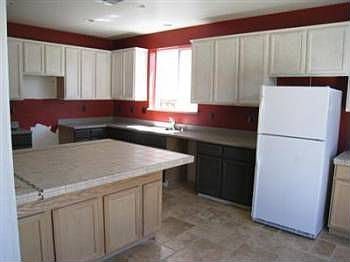 4th image of 1467 Bayberry Ln
