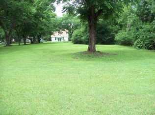 204 W Spring St, Ozark, AR 72949