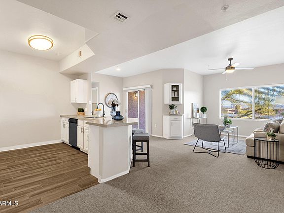 3rd image of 13700 N FOUNTAIN HILLS Boulevard #301