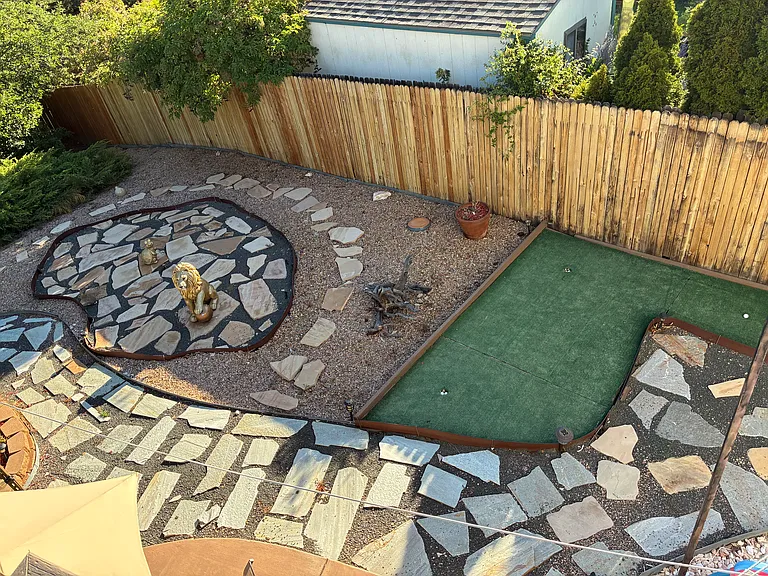 Putting green, unique landscaping