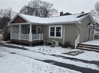 37 Oak St, Geneseo, NY 14454