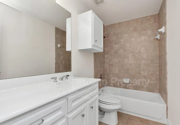 3627 Main Plaza Dr — Photo 6