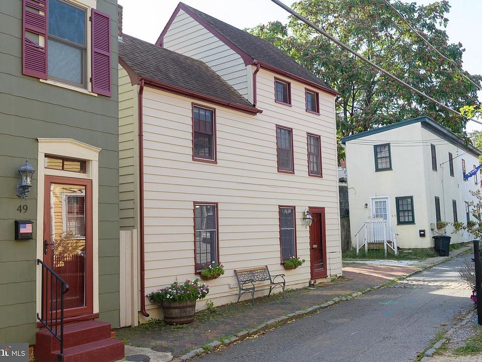 1st image of 51 Pinkney St