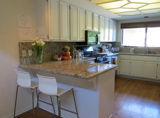 4 Grenada Ct, Manhattan Beach, CA 90266