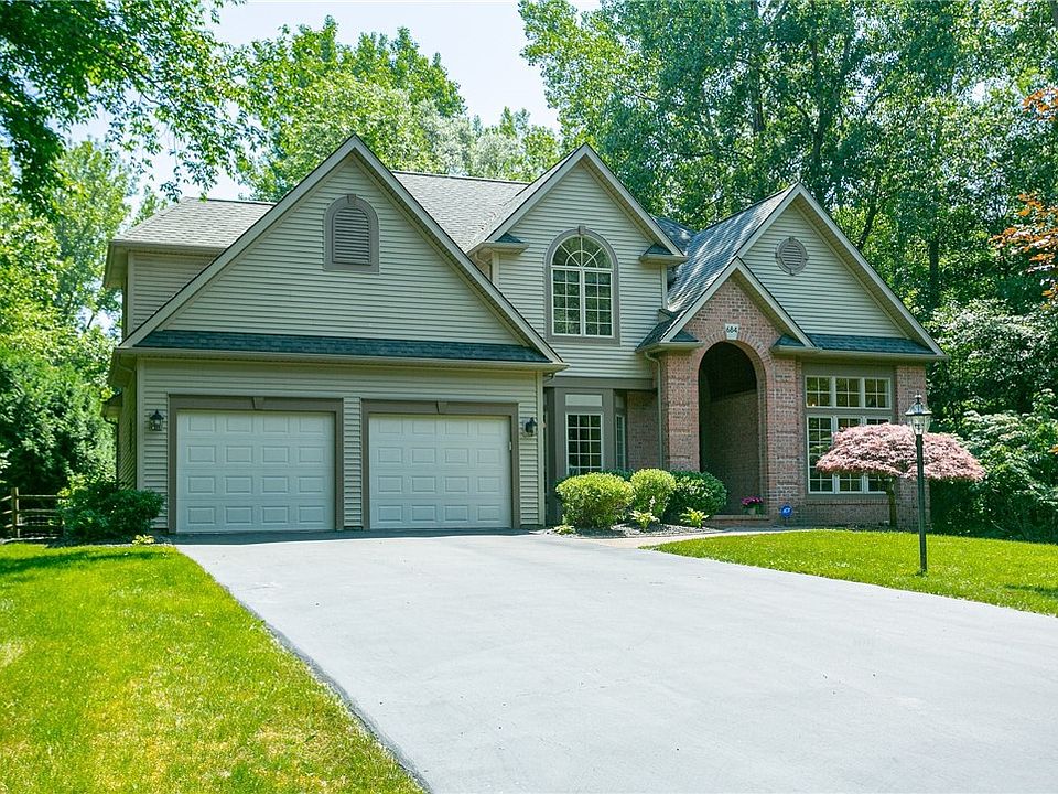 1st image of 684 Galleon Dr