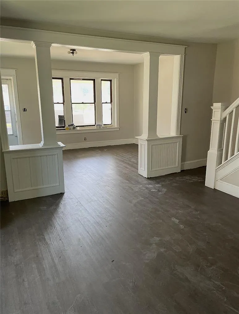 3 bed, 1.5 bath, 1700 sqft, $2,495 — Photo 2