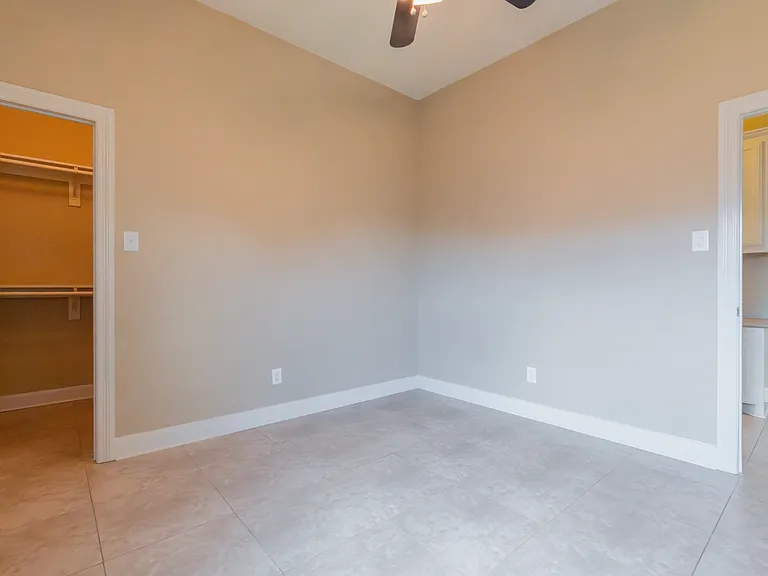 611 Table Rock Dr — Photo 18