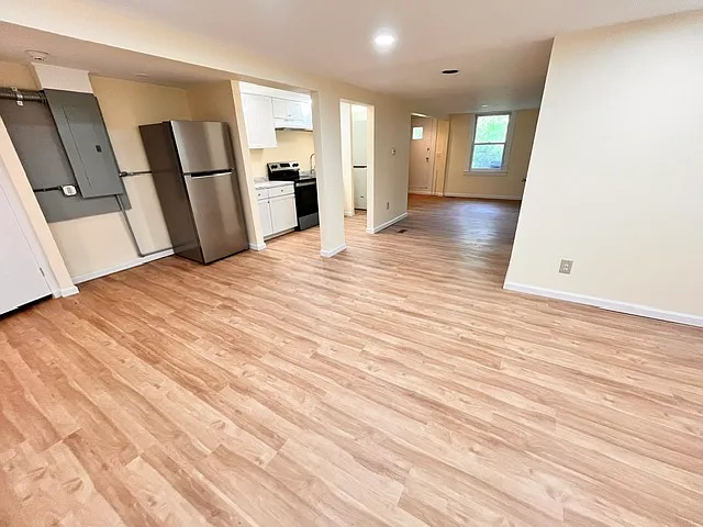 407 Temple St #B — Photo 7