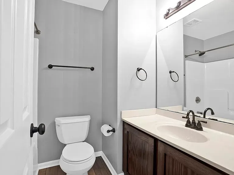 70 Hayfield Ln — Photo 10